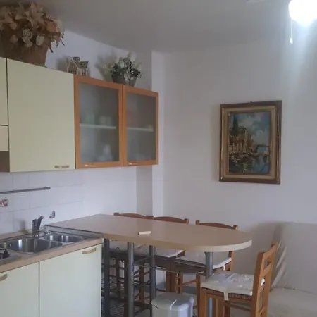 Rosa Apartment