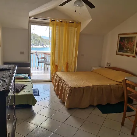 Rosa Apartment