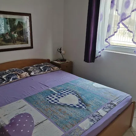 Rosa Apartment Vela Luka