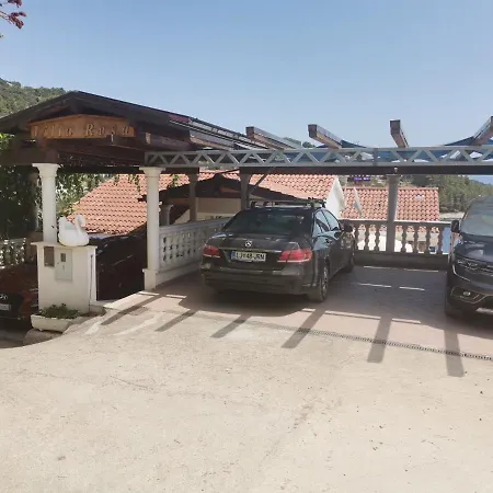 Rosa Apartment Vela Luka