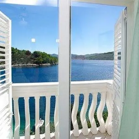 Rosa Apartment Vela Luka